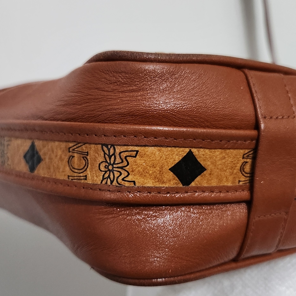 MCM Cognac Visetos Crossbody With Leather Interior - Vintage & Handmade - Picture 4 of 11